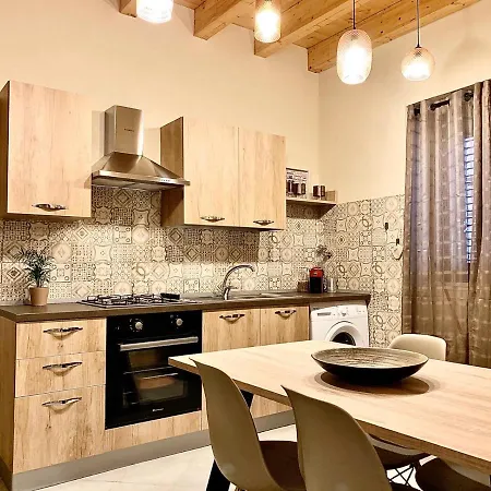 Serenity House Apartment *